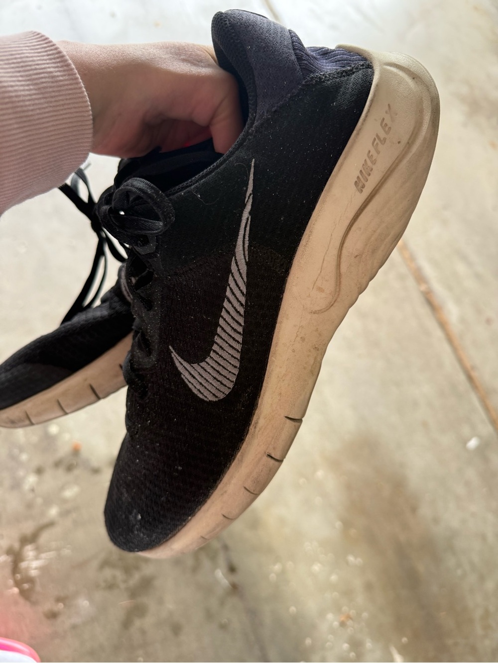 Nike Black Athletic Running Shoes Size 10 READ FIRST